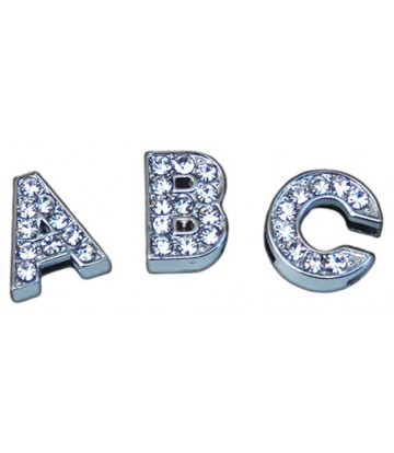 Letra Brillante Collar U